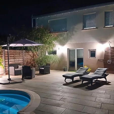 Petit Havre De Paix Alsacien Avec Piscine *